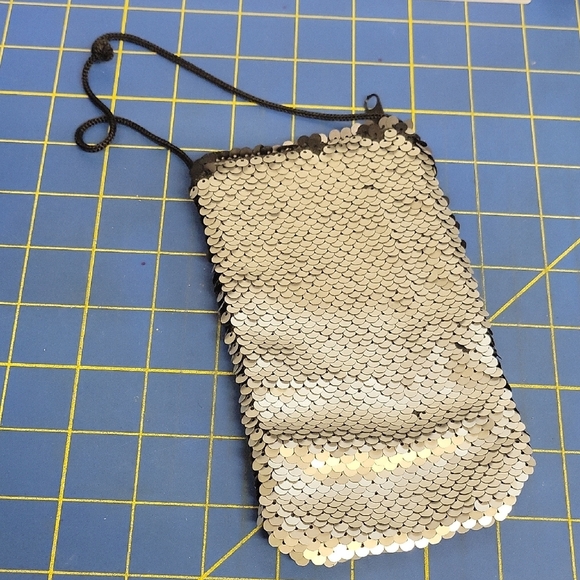 Silver Sequin Drawstring Pouch 4x7 - Picture 1 of 5
